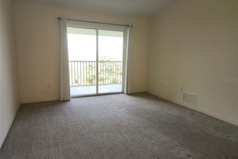 Condo in Rotonda, Florida, 2 bedrooms  № 1840323 - photo 26