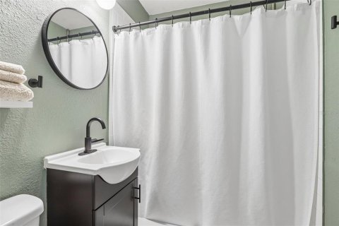 Casa en venta en Tampa, Florida, 4 dormitorios, 139.35 m2 № 2235504 - foto 19