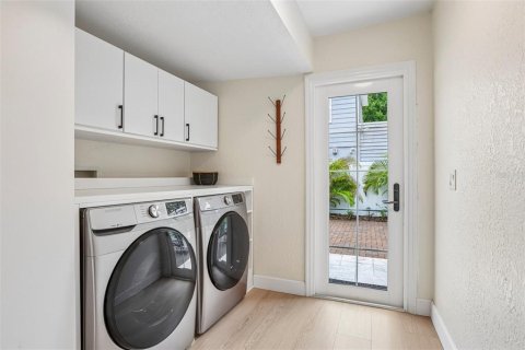 Casa en venta en Tampa, Florida, 4 dormitorios, 139.35 m2 № 2235504 - foto 30