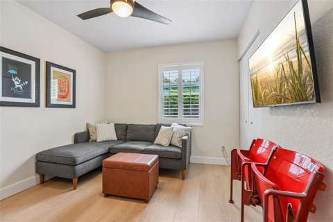 Casa en venta en Tampa, Florida, 4 dormitorios, 139.35 m2 № 2235504 - foto 28