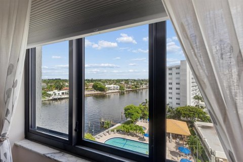 Condo in Highland Beach, Florida, 2 bedrooms  № 2380146 - photo 21