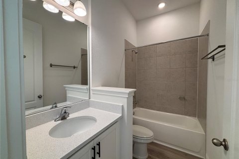 Villa ou maison à louer à Orlando, Floride: 4 chambres, 192.87 m2 № 2415336 - photo 7