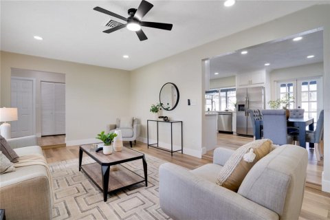Casa en venta en Seminole, Florida, 3 dormitorios, 153.47 m2 № 1873931 - foto 8