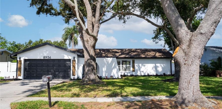 Casa en Seminole, Florida 3 dormitorios, 153.47 m2 № 1873931