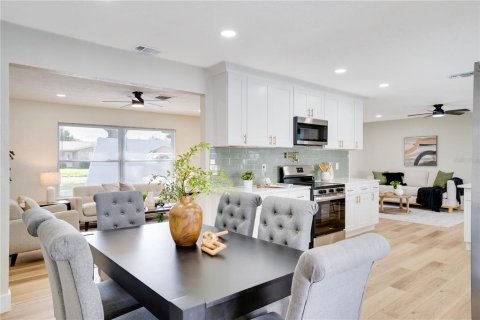 Casa en venta en Seminole, Florida, 3 dormitorios, 153.47 m2 № 1873931 - foto 18