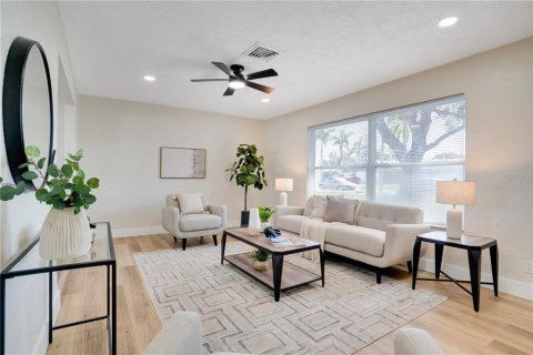 Casa en venta en Seminole, Florida, 3 dormitorios, 153.47 m2 № 1873931 - foto 6