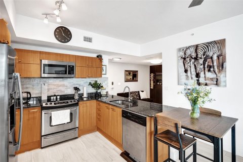 Copropriété à louer à Miami, Floride: 2 chambres, 95.69 m2 № 1964964 - photo 5