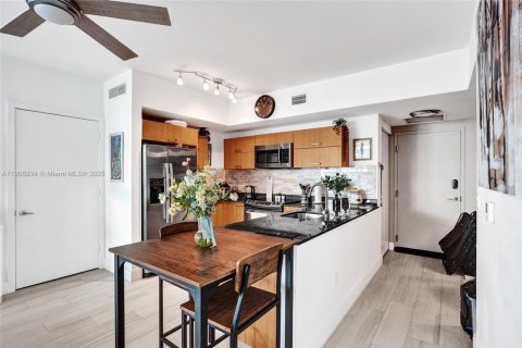 Copropriété à louer à Miami, Floride: 2 chambres, 95.69 m2 № 1964964 - photo 6