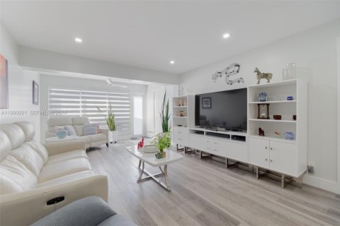 Casa en venta en Delray Beach, Florida, 2 dormitorios, 108.42 m2 № 2056626 - foto 15