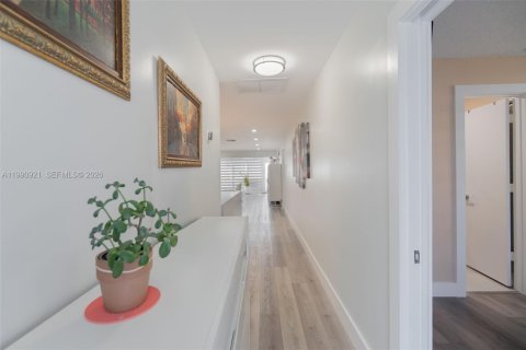 Casa en venta en Delray Beach, Florida, 2 dormitorios, 108.42 m2 № 2056626 - foto 2