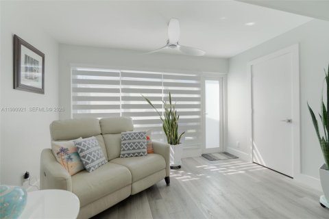 Casa en venta en Delray Beach, Florida, 2 dormitorios, 108.42 m2 № 2056626 - foto 16