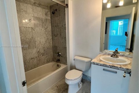 Condominio en venta en Miami, Florida, 2 dormitorios, 98.29 m2 № 1728861 - foto 13