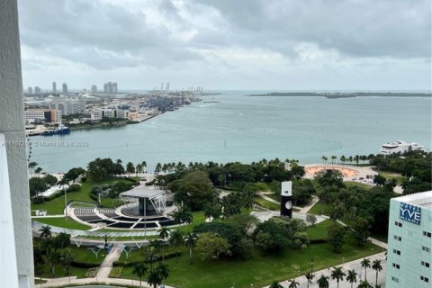 Condominio en venta en Miami, Florida, 2 dormitorios, 98.29 m2 № 1728861 - foto 20