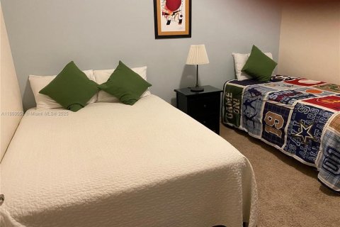 Adosado en venta en Kissimmee, Florida, 4 dormitorios, 157.38 m2 № 1915306 - foto 7