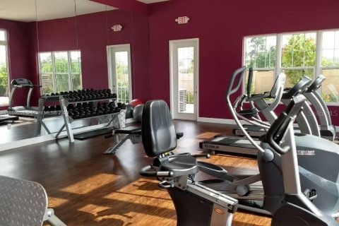 Adosado en venta en Kissimmee, Florida, 4 dormitorios, 157.38 m2 № 1915306 - foto 14