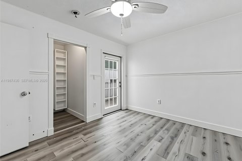 Купить виллу или дом в Майами, Флорида 4 спальни, 166.3м2, № 2048721 - фото 18