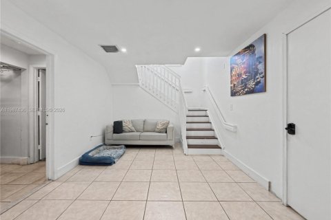 Купить виллу или дом в Майами, Флорида 4 спальни, 166.3м2, № 2048721 - фото 11