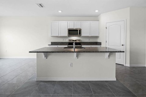 House in Lakeland, Florida 4 bedrooms, 187.66 sq.m. № 1651072 - photo 10