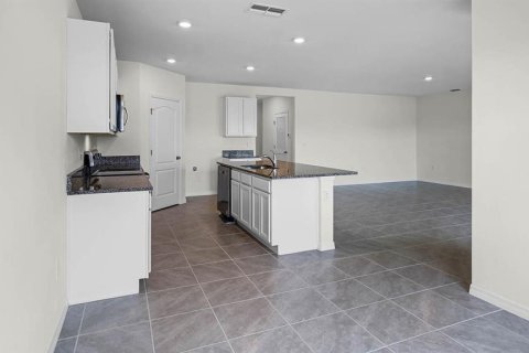 House in Lakeland, Florida 4 bedrooms, 187.66 sq.m. № 1651072 - photo 16
