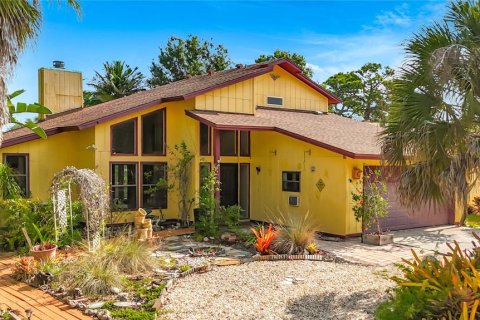 House in Sarasota, Florida 3 bedrooms, 167.22 sq.m. № 2097059 - photo 6