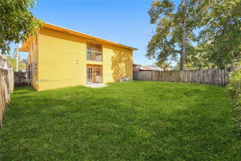 Propiedad comercial en venta en Miami, Florida, 264.03 m2 № 2006429 - foto 8