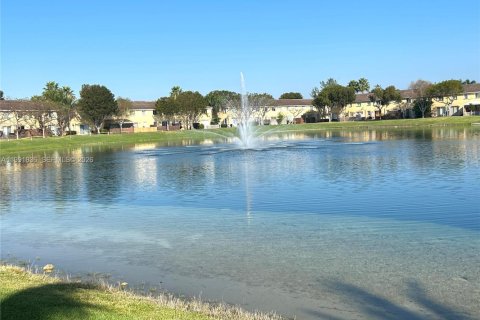 Condo in Homestead, Florida, 3 bedrooms  № 2052535 - photo 19