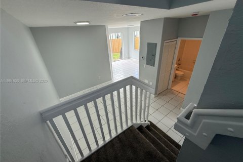 Condo in Homestead, Florida, 3 bedrooms  № 2052535 - photo 17