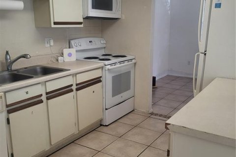 Купить кондоминиум в Олдсмар, Флорида 4 комнаты, 85.01м2, № 2147433 - фото 7