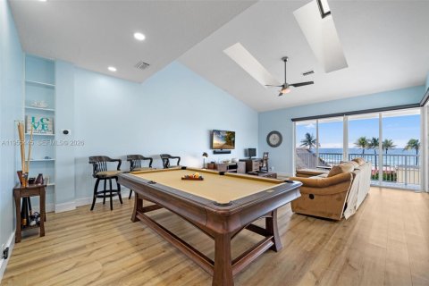 Villa ou maison à vendre à Hollywood, Floride: 2 chambres, 227.98 m2 № 2011001 - photo 12