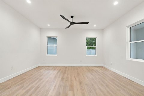 Villa ou maison à vendre à Saint Petersburg, Floride: 4 chambres, 262.82 m2 № 2408566 - photo 22