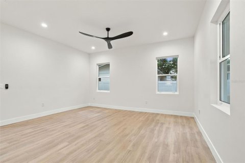 Villa ou maison à vendre à Saint Petersburg, Floride: 4 chambres, 262.82 m2 № 2408566 - photo 21