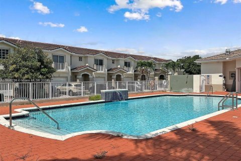 Townhouse in Homestead, Florida 3 bedrooms, 153.94 sq.m. № 1822069 - photo 7