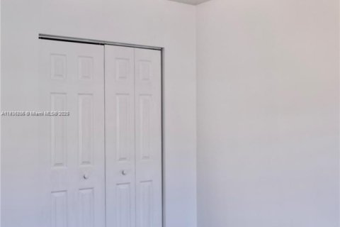 Townhouse in Homestead, Florida 3 bedrooms, 153.94 sq.m. № 1822069 - photo 11