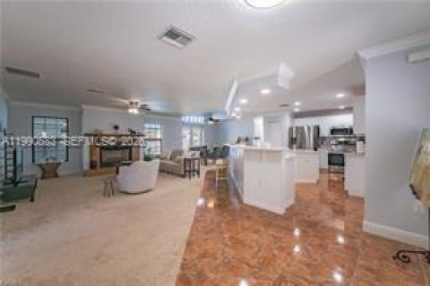 Casa en venta en Moore Haven, Florida, 4 dormitorios № 2057915 - foto 5