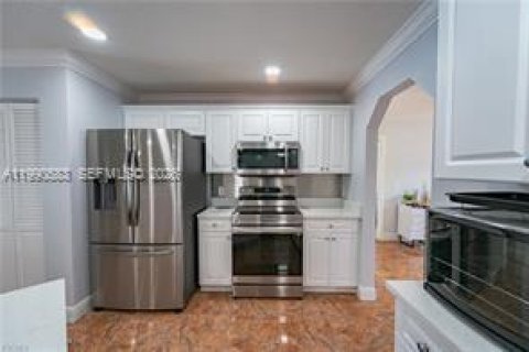 Casa en venta en Moore Haven, Florida, 4 dormitorios № 2057915 - foto 12