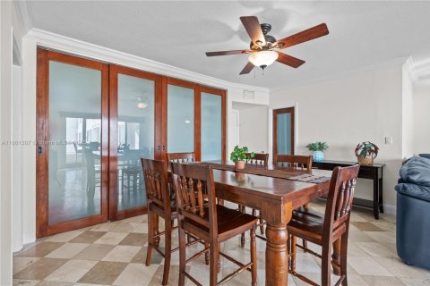 Condominio en venta en Miami Beach, Florida, 2 dormitorios, 101.91 m2 № 1889388 - foto 12