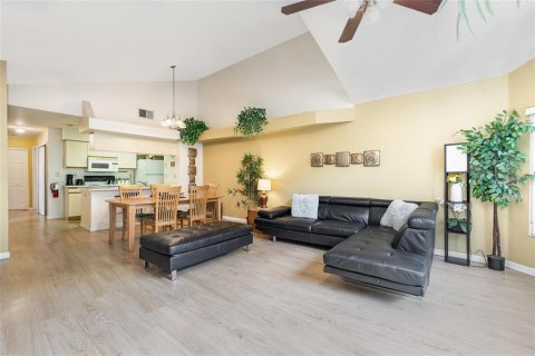 Купить кондоминиум в Киссимми, Флорида 5 комнат, 119.57м2, № 1795468 - фото 6
