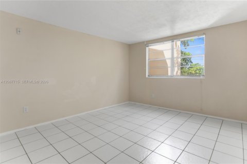 Copropriété à louer à Plantation, Floride: 1 chambre, 89.19 m2 № 2363841 - photo 15