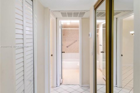 Copropriété à louer à Plantation, Floride: 1 chambre, 89.19 m2 № 2363841 - photo 29