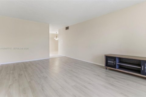 Copropriété à louer à Plantation, Floride: 1 chambre, 89.19 m2 № 2363841 - photo 12