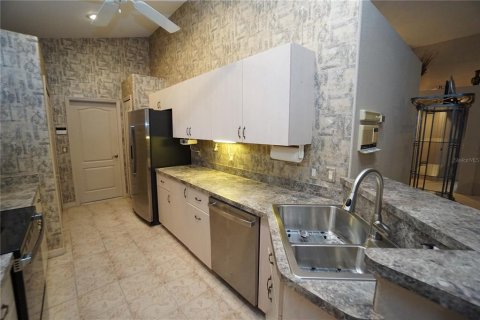 Villa ou maison à vendre à Punta Gorda, Floride: 2 chambres, 162.86 m2 № 2422675 - photo 17