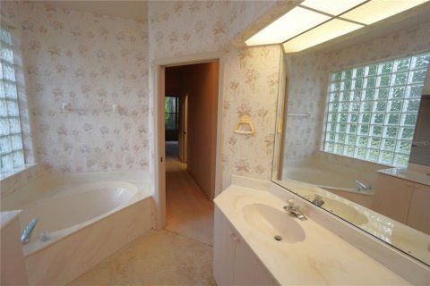 Villa ou maison à vendre à Punta Gorda, Floride: 2 chambres, 162.86 m2 № 2422675 - photo 30