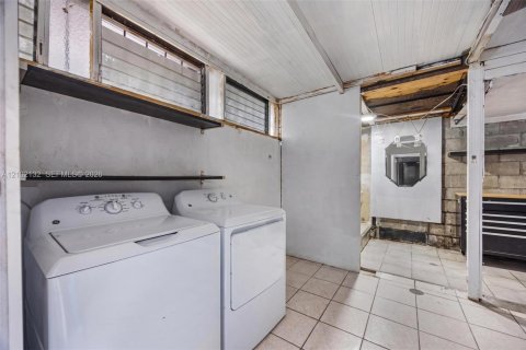 Touwnhouse à vendre à Hialeah, Floride: 3 chambres, 130.99 m2 № 2409354 - photo 18