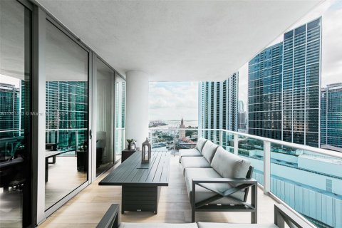 Condo in Miami, Florida, 4 bedrooms  № 1865653 - photo 1
