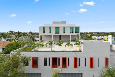 Propiedad comercial en venta en Miami, Florida № 2031246 - foto 11