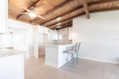 Villa ou maison à vendre à Holmes Beach, Floride: 3 chambres, 147.06 m2 № 1723077 - photo 8