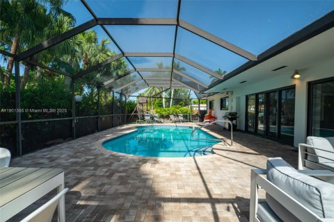 Снять в аренду виллу или дом в Холливуд, Флорида 8 спален, 355.35м2, № 1951695 - фото 13