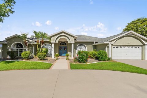 Casa en venta en Avon Park, Florida, 4 dormitorios, 280.01 m2 № 1882756 - foto 1