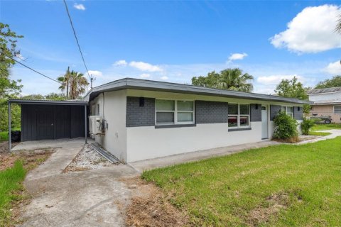 House in New Port Richey, Florida 4 bedrooms, 125.33 sq.m. № 1814948 - photo 4