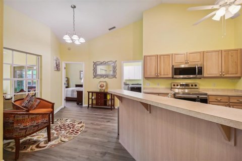 House in Spring Hill, Florida 3 bedrooms, 213.68 sq.m. № 2105727 - photo 19